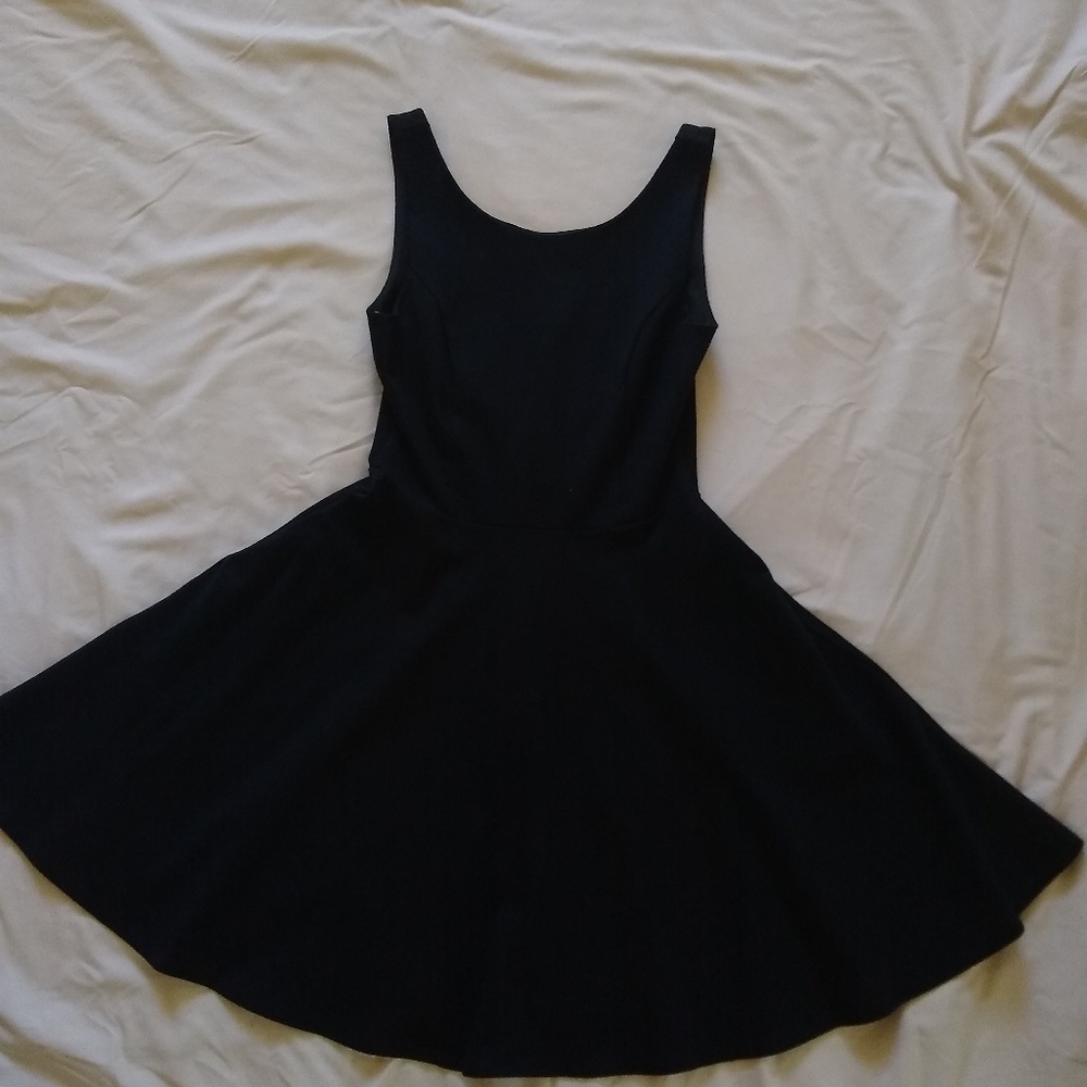 Lulu's little black dress
